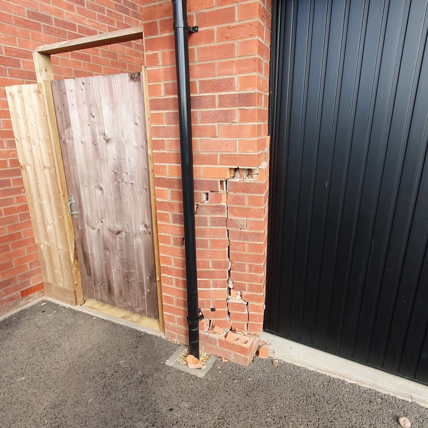 Archangel Close Garage Reconstruction gallery image 7