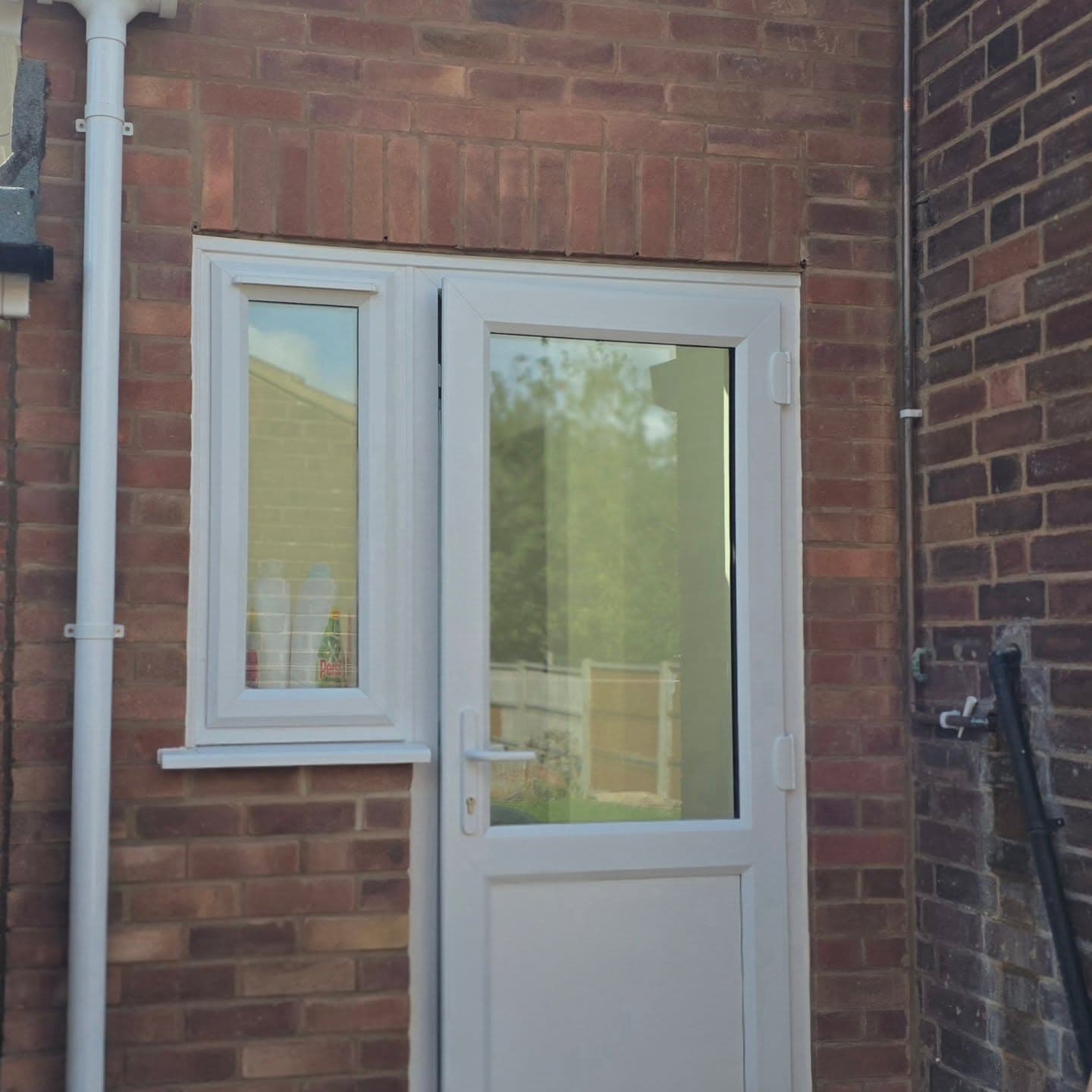 Arnold Avenue Side Extension gallery image 2