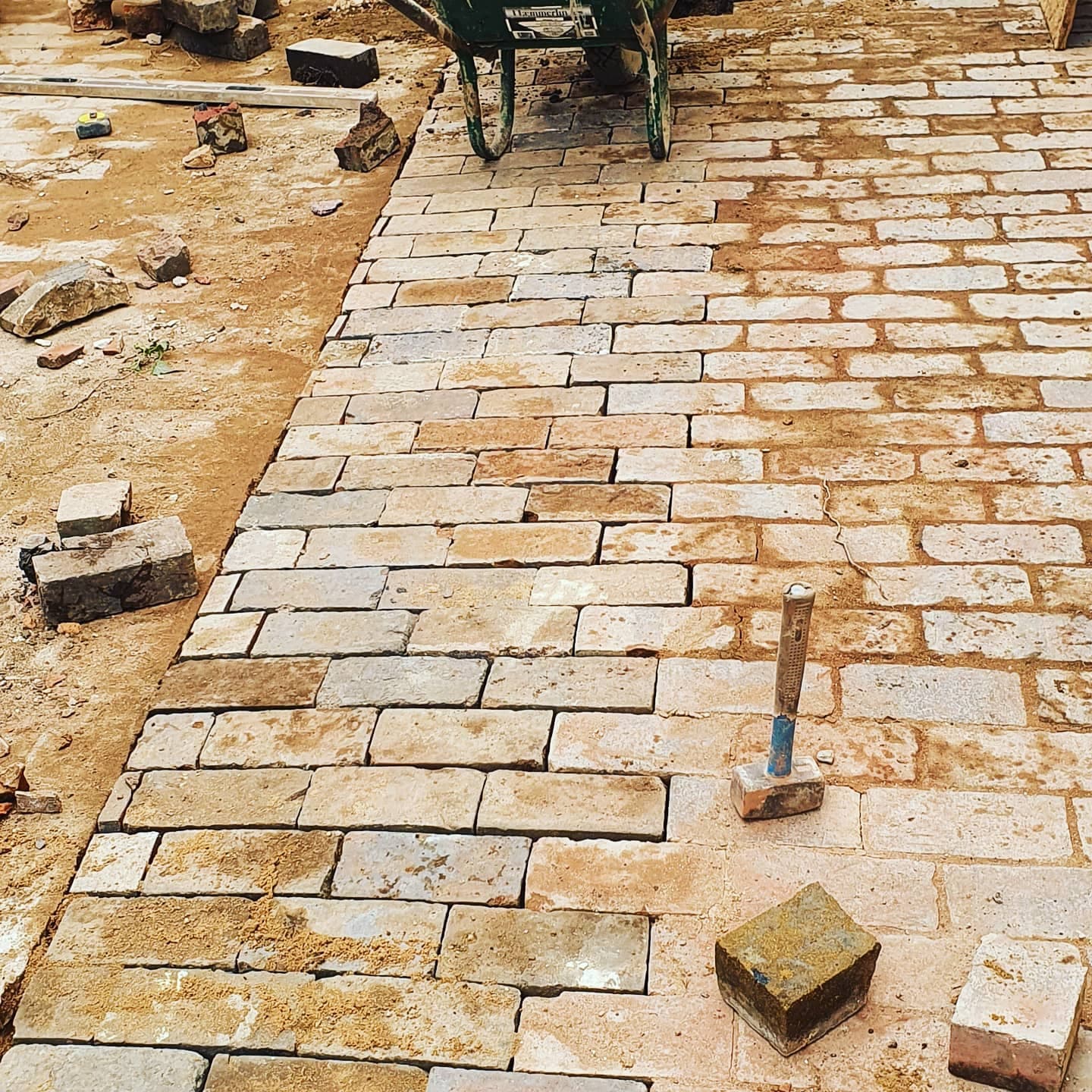 Leamington Spa Landscaping & Garage Rebuild gallery image 12