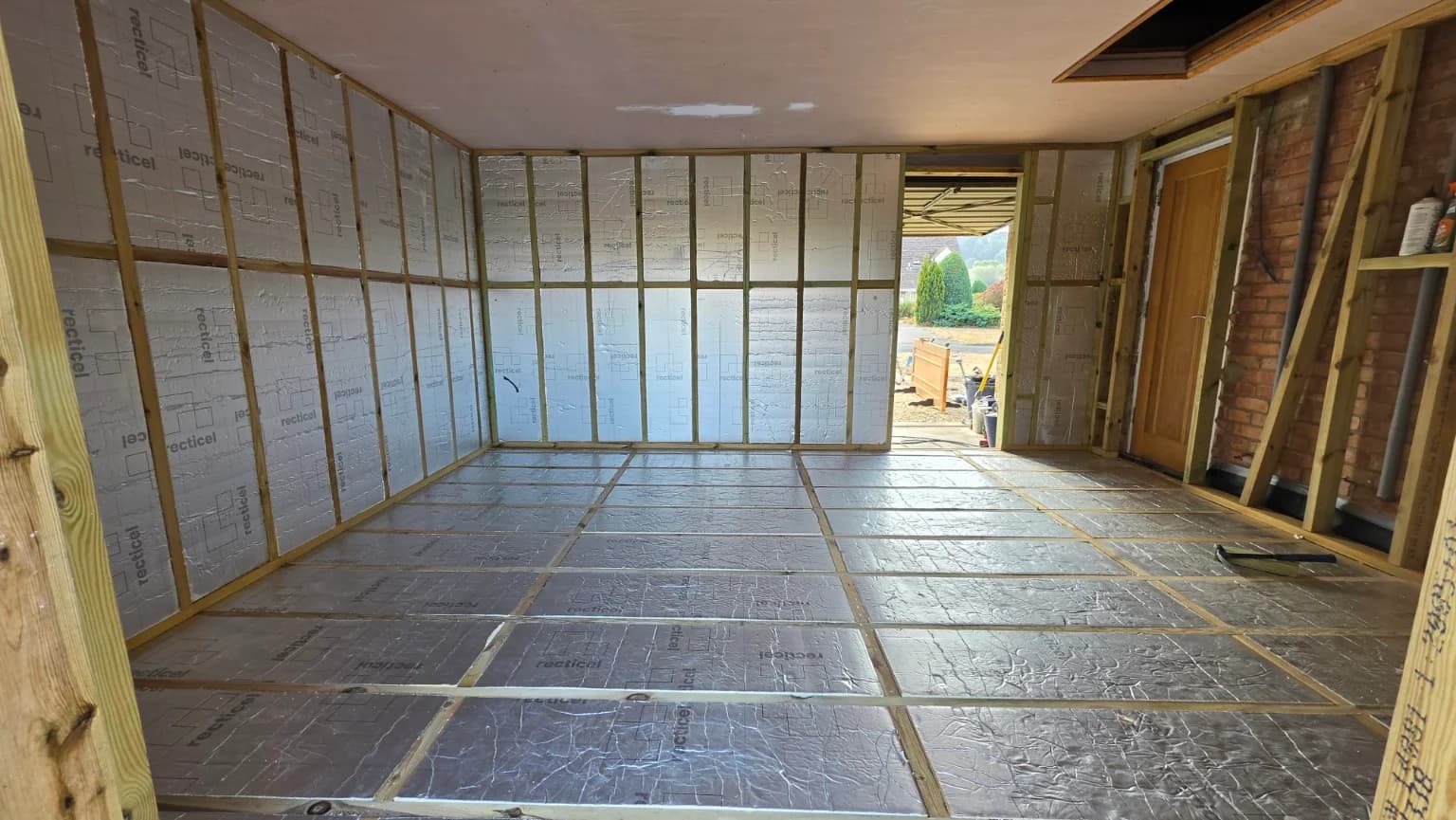 Insulated floor and wall build-up during the Mickleton conversion